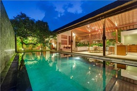 Villa Lumut