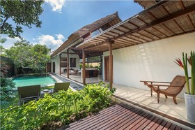 Villa Lumut