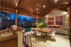 Villa Lumut