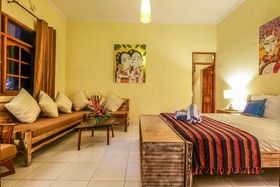 Villa Mira