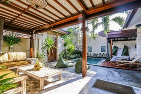 Villa Mira