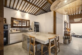 Villa Parasol by Alfred
