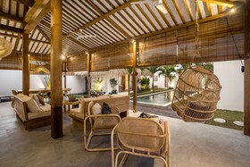 Villa Parasol by Alfred