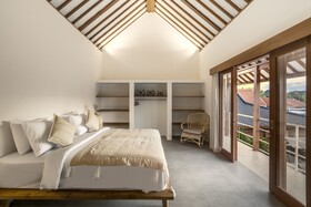 Villa Parasol by Alfred
