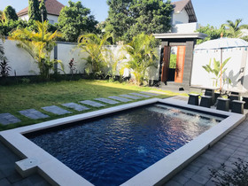 Villa Pintu Biru
