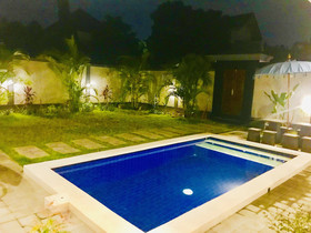 Villa Pintu Biru