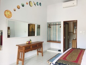 Villa Pintu Biru