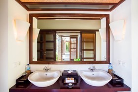 Villa Saffron