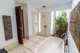 Villa Saha