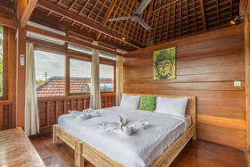 Villa Santhi