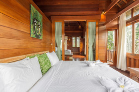 Villa Santhi