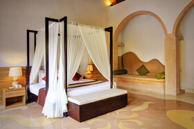 Villa Seminyak Estate & Spa