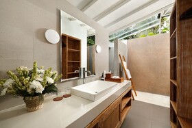 Villa Swarna By Nakula