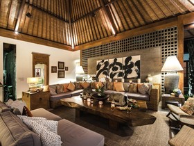 Villa Tiga Puluh