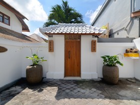 Villa Waterlily