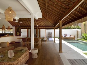 Villa Waterlily