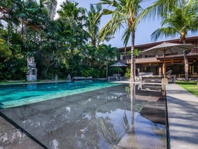 Villa Yoga