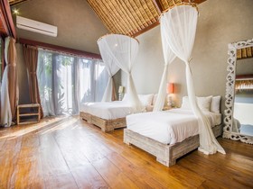 Villa Yoga