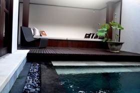 White Lotus Villas