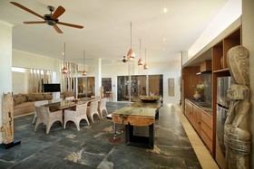 Xxl Seminyak Sunset Boutique Villa