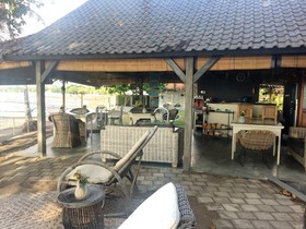Lilin Lovina Beach Hotel