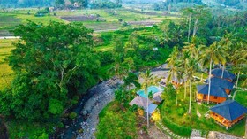 Taman Swarga Villa Resort & Spa