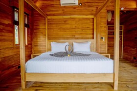 Taman Swarga Villa Resort & Spa