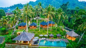 Taman Swarga Villa Resort & Spa