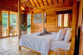 Taman Swarga Villa Resort & Spa