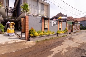 Josh Guest House