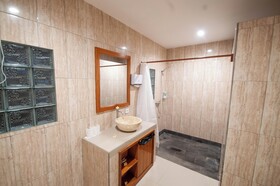 Kubuku Eco Dive Lodge & Yoga