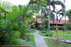 Kubuku Eco Dive Lodge & Yoga