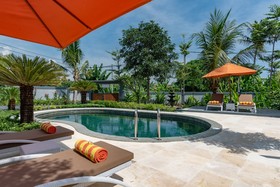 Hillside Lovina Studio