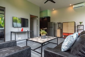 Hillside Lovina Studio