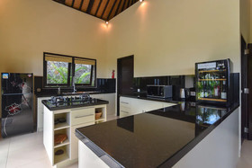 Villa Cahaya
