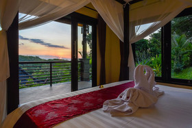 Villa Cahaya