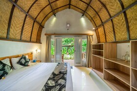 Riverside Retreat