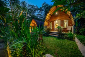 Riverside Retreat