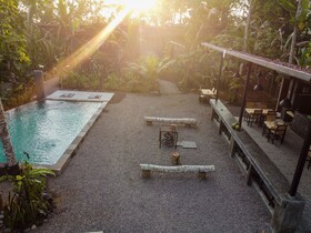 Daydream Lodge