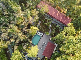 Daydream Lodge