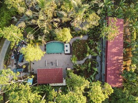 Daydream Lodge