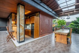 Maru Fortuna Villa by Moria