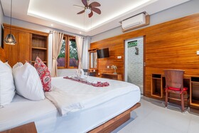 Maru Fortuna Villa by Moria