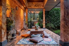 Maru Fortuna Villa by Moria