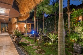 Maru Fortuna Villa by Moria