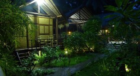 Shibui Garden Bungalows and Restaurant