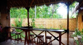 Shibui Garden Bungalows and Restaurant