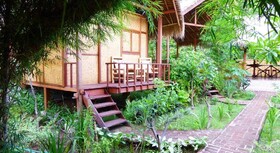 Shibui Garden Bungalows and Restaurant