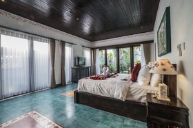 Villa Tanah Carik