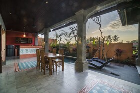Villa Tanah Carik